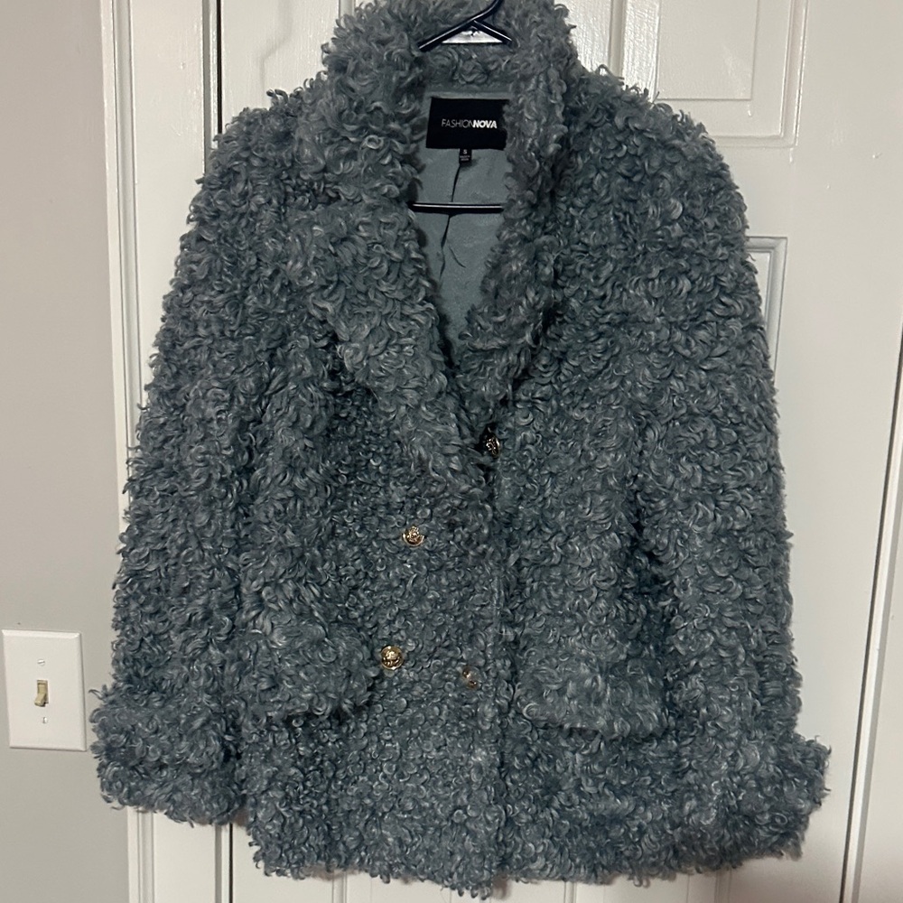 Fashion Nova sky blue faux fur coat size small